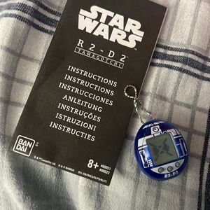 R2-D2 tamagotchi